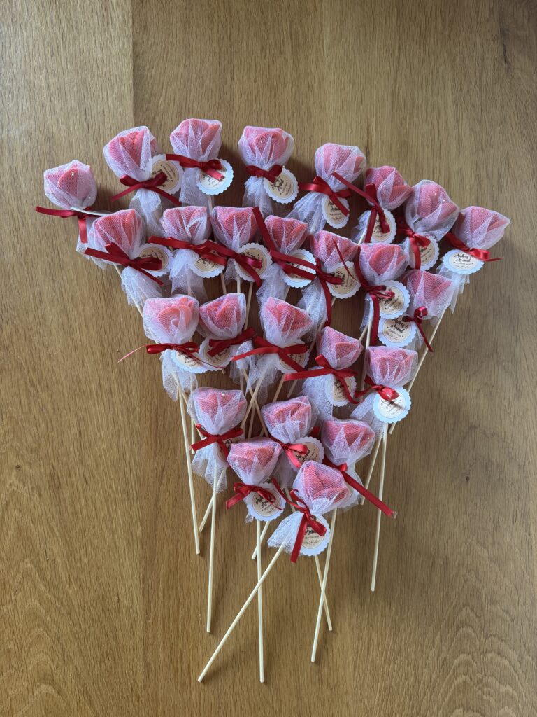 Rose individuelle sur pique